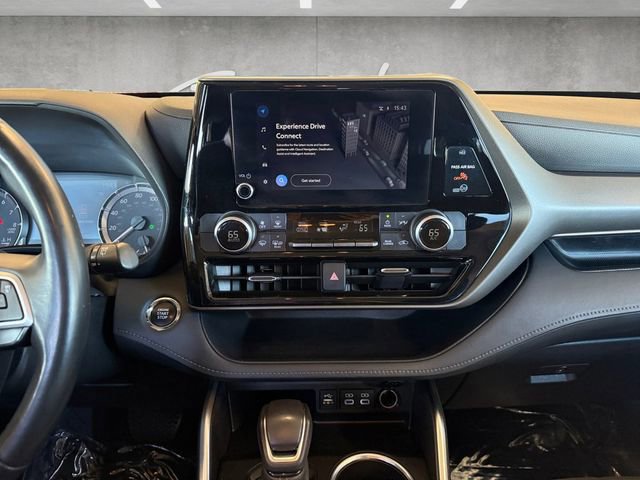 Used 2023 Toyota Highlander L image 9