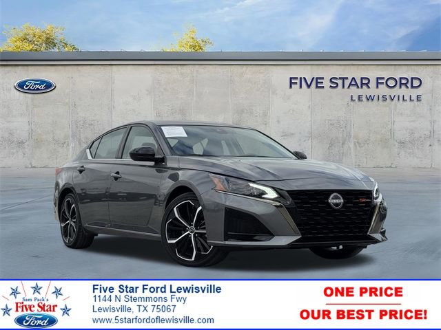 Used 2025 Nissan Altima 2.5 SR image 1