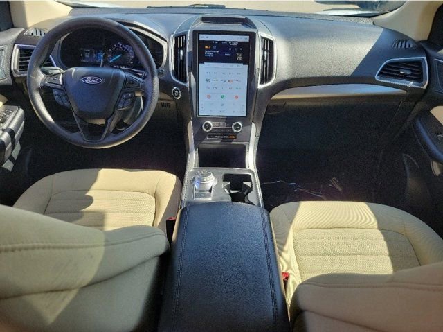Certified 2024 Ford Edge SE image 17