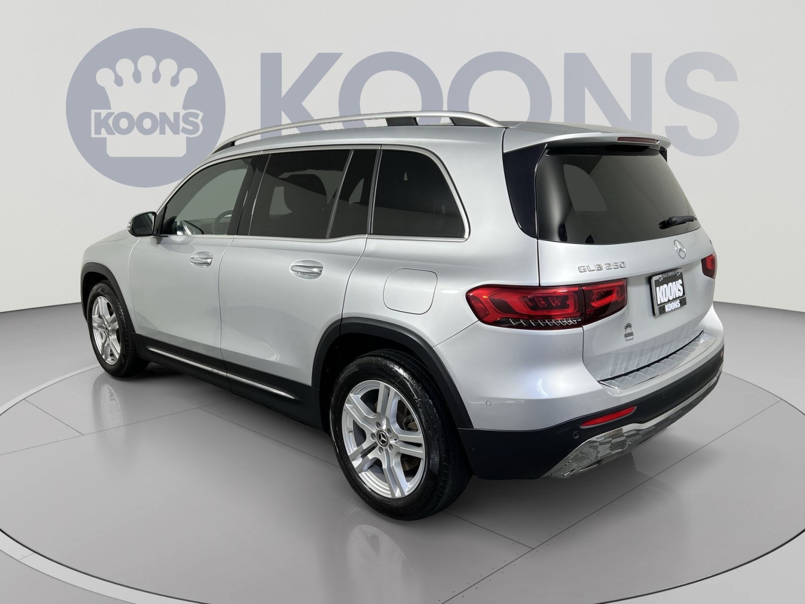 Used 2022 Mercedes-Benz GLB 250 4MATIC image 8