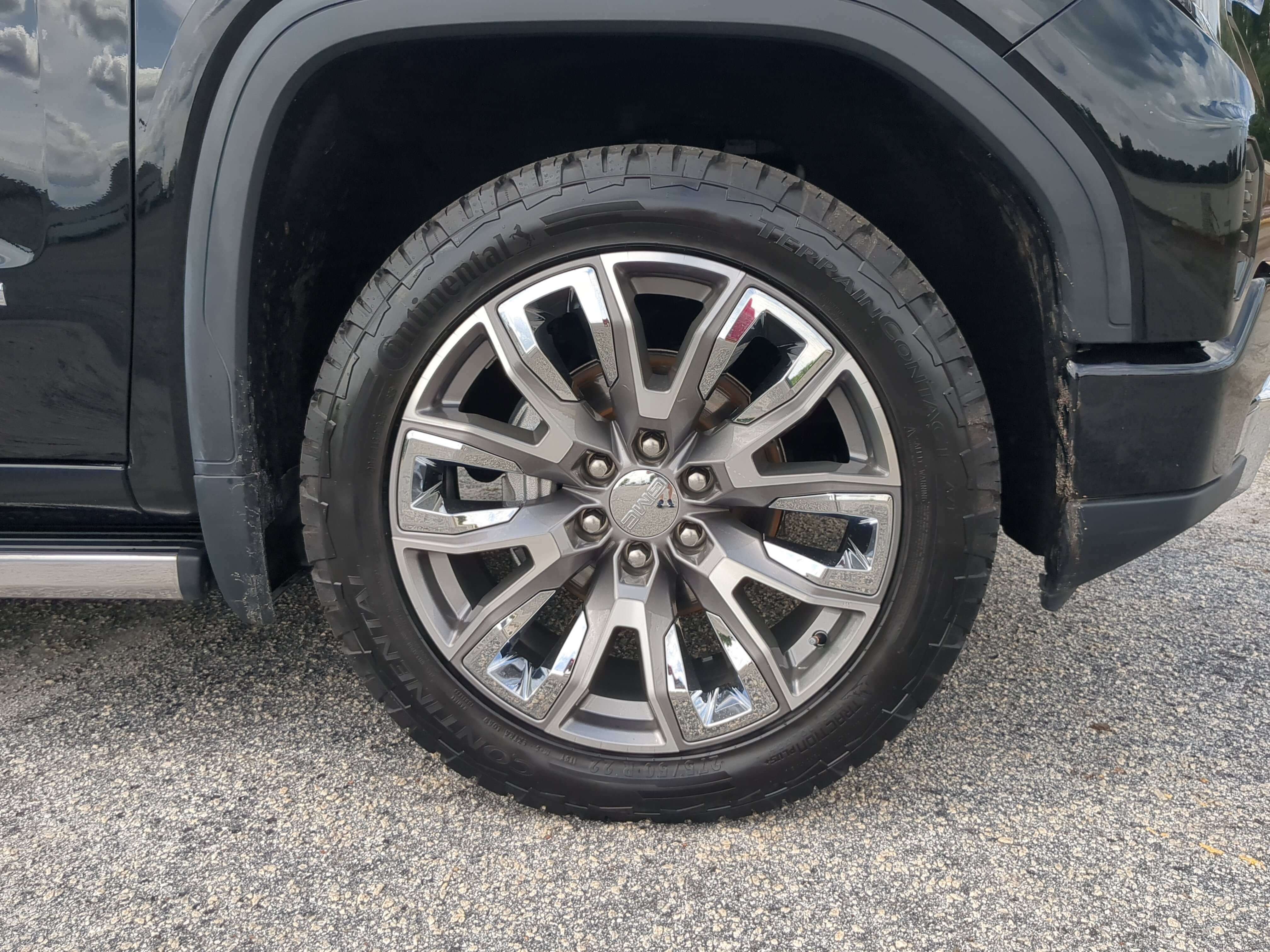 Used 2022 GMC Sierra 1500 Denali w/ Denali Reserve Package AWD/4WD image 9