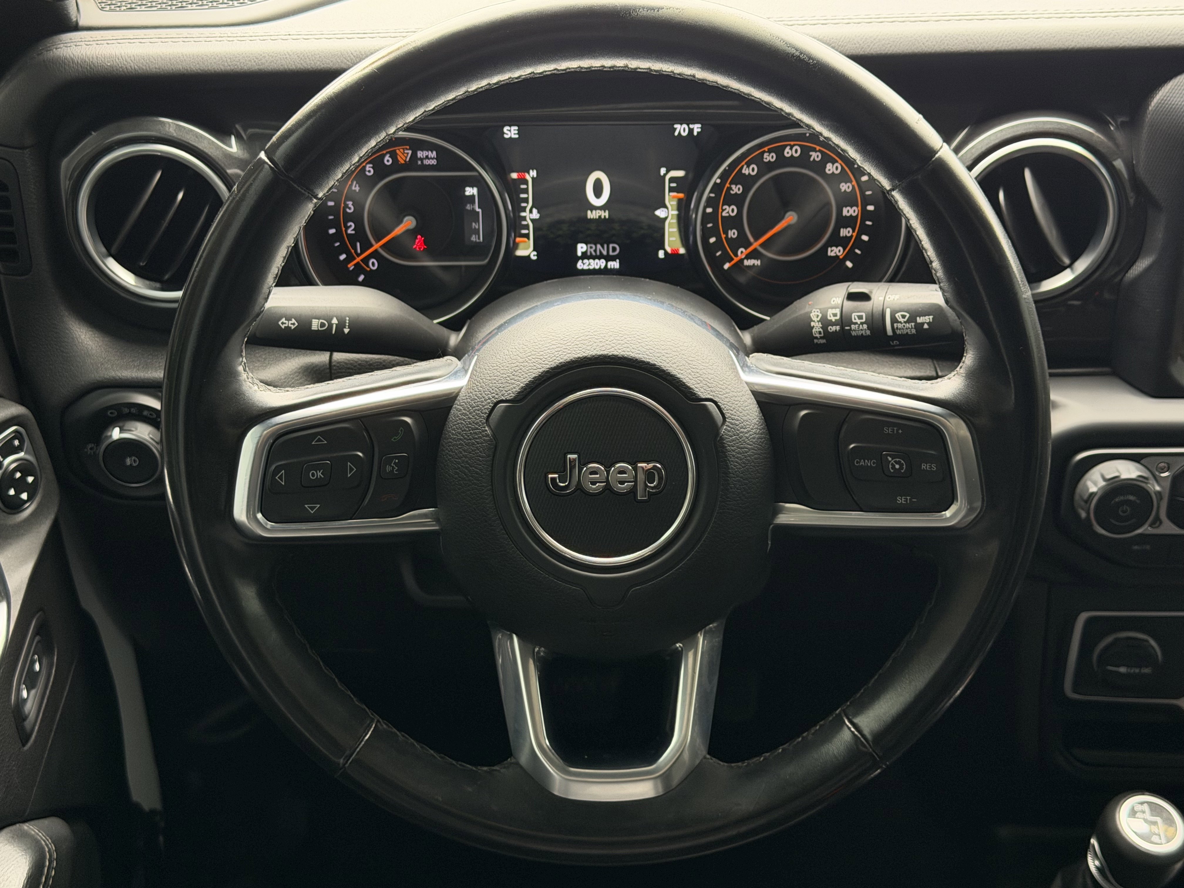 Used 2020 Jeep Wrangler Unlimited Sahara AWD/4WD image 15