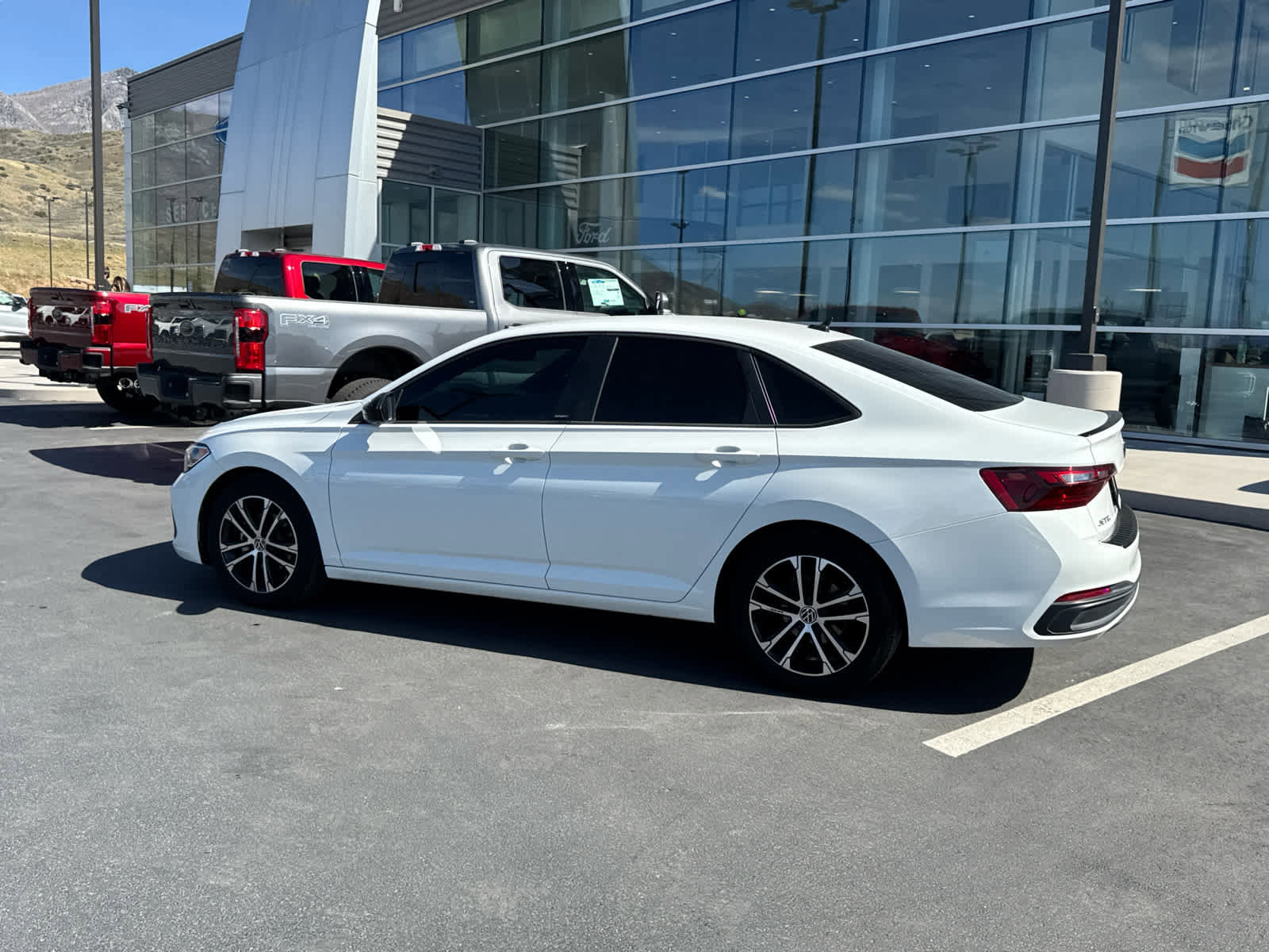 Used 2023 Volkswagen Jetta Sport FWD image 10