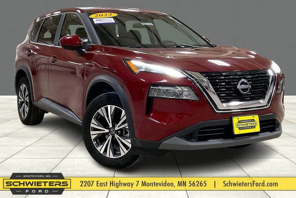 Used 2023 Nissan Rogue SV image 5
