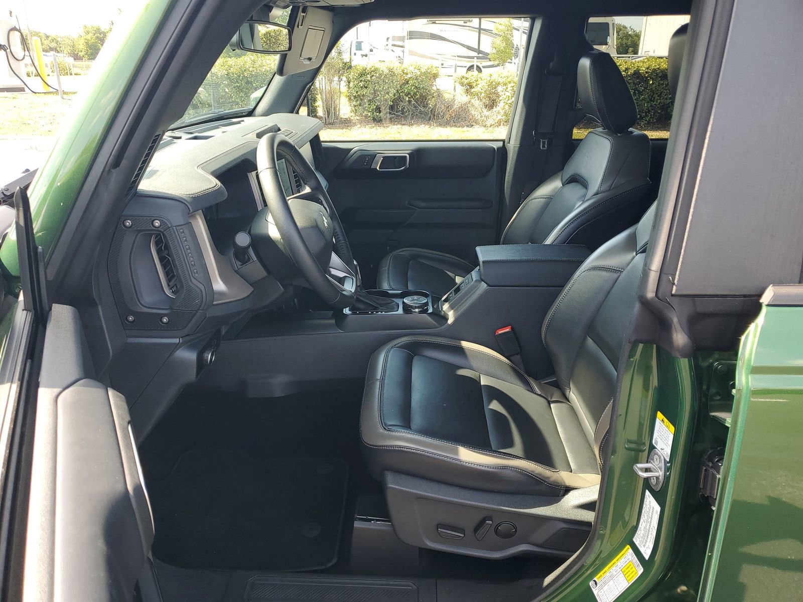 Certified 2025 Ford Bronco Outer Banks AWD/4WD image 16