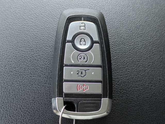 Certified 2020 Ford Edge Titanium AWD/4WD image 29