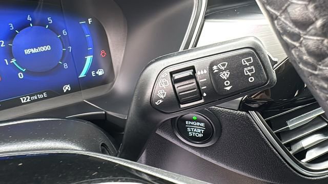 Certified 2022 Ford Escape Titanium w/ Class II Trailer Tow Package image 23