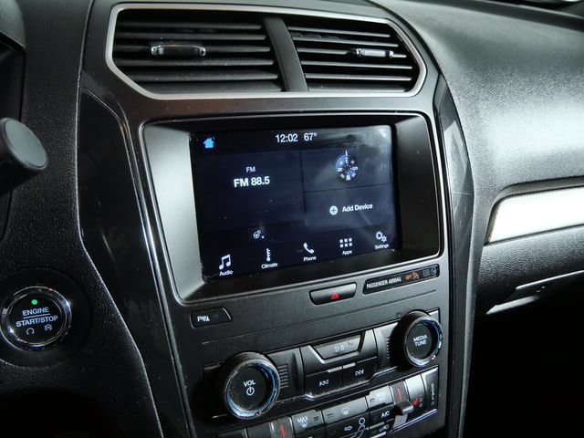 Certified 2018 Ford Explorer XLT w/ Equipment Group 202A AWD/4WD image 23