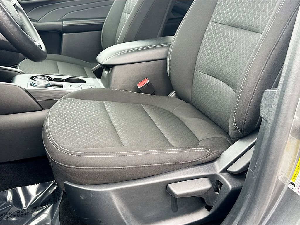 Certified 2025 Ford Escape Active image 7
