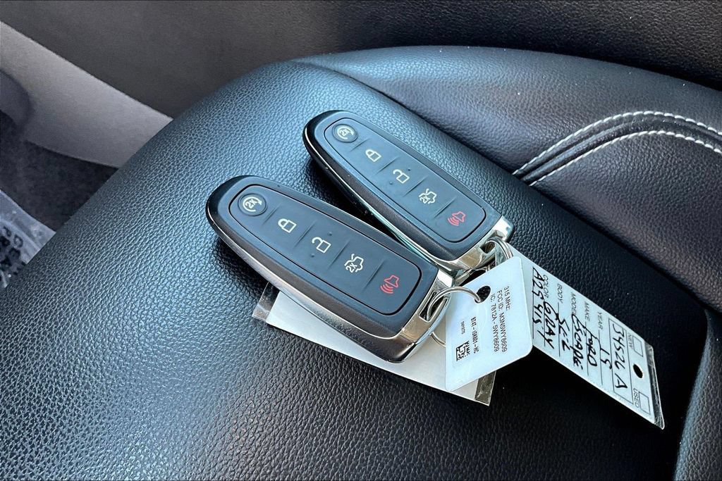 Certified 2019 Ford Escape SEL FWD image 36