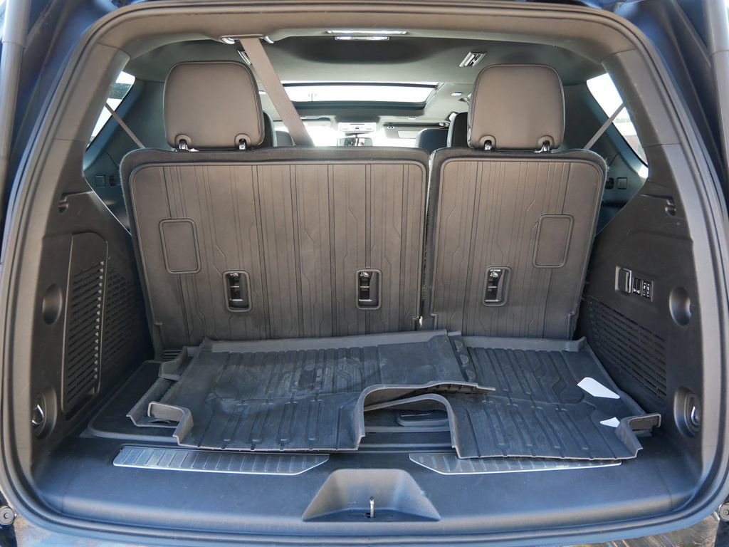 Used 2023 GMC Yukon AT4 w/ AT4 Premium Package image 10