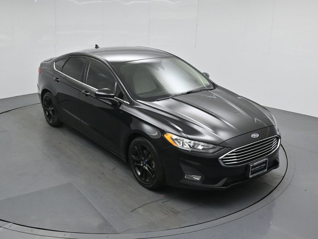 Certified 2020 Ford Fusion SE w/ Equipment Group 151A image 4