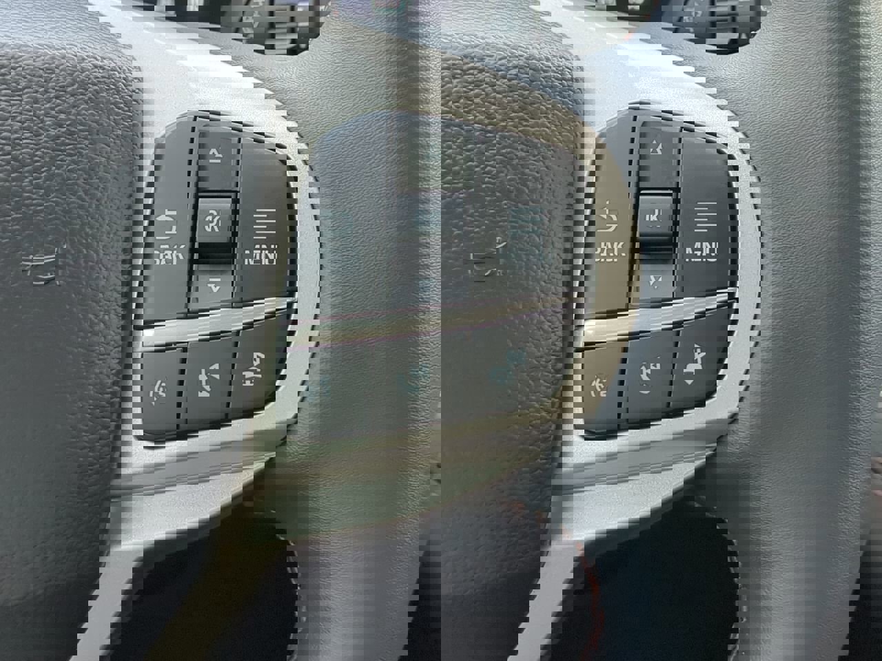 Certified 2025 Ford Explorer Active w/ Active Comfort Package image 25