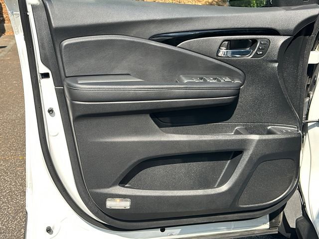 Used 2021 Honda Pilot Elite image 13