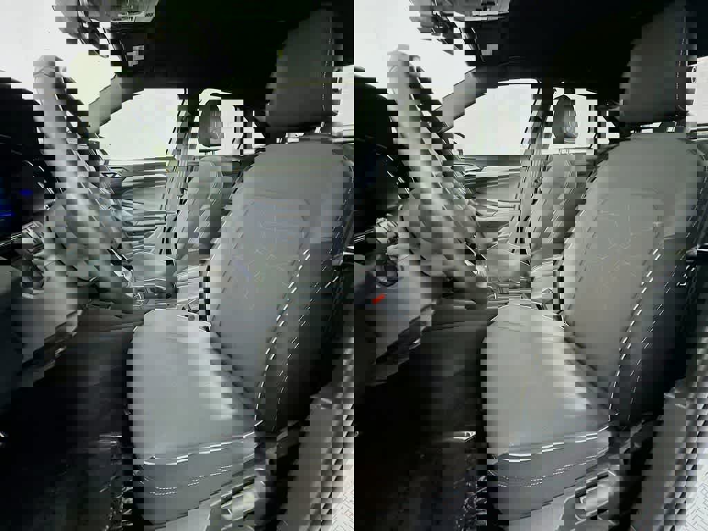 Used 2025 Volkswagen Jetta Sport image 14