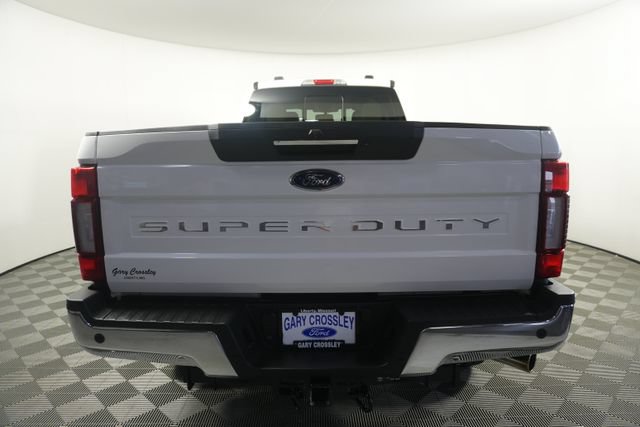 Certified 2022 Ford F350 Lariat w/ Lariat Ultimate Package AWD/4WD image 4