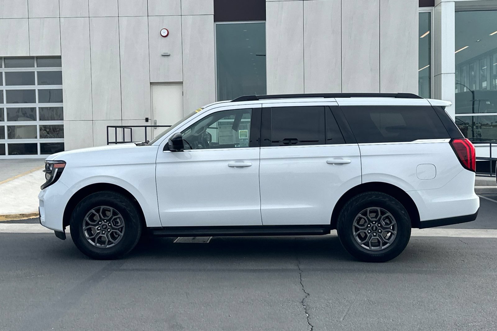 Certified 2025 Ford Expedition Active RWD image 6