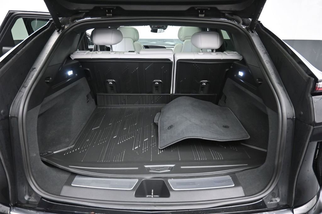 Used 2024 Cadillac Lyriq Luxury w/ LPO, Floor Liner Package RWD image 23