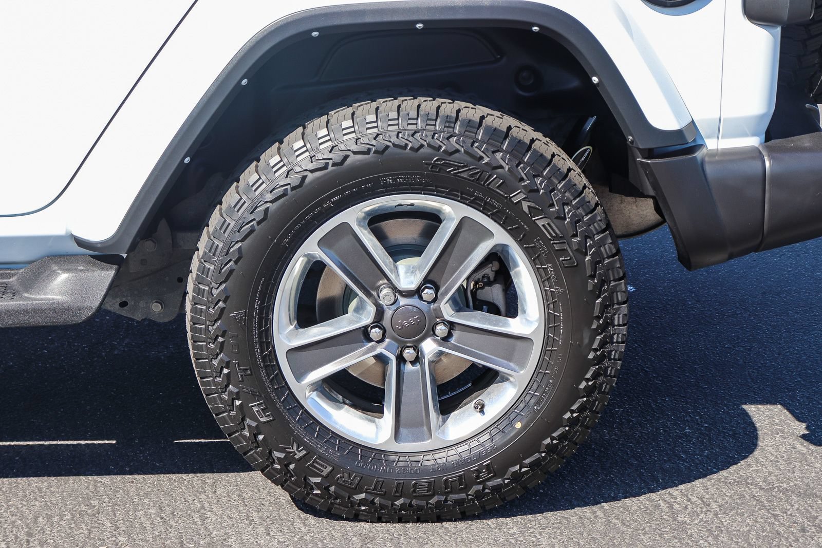 Used 2022 Jeep Wrangler Unlimited Sahara w/ Cold Weather Group AWD/4WD image 8