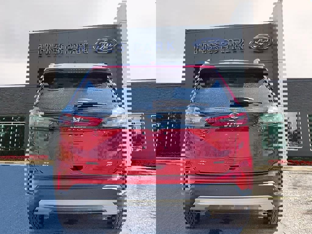 Certified 2023 Ford Edge SEL w/ Convenience Package image 4