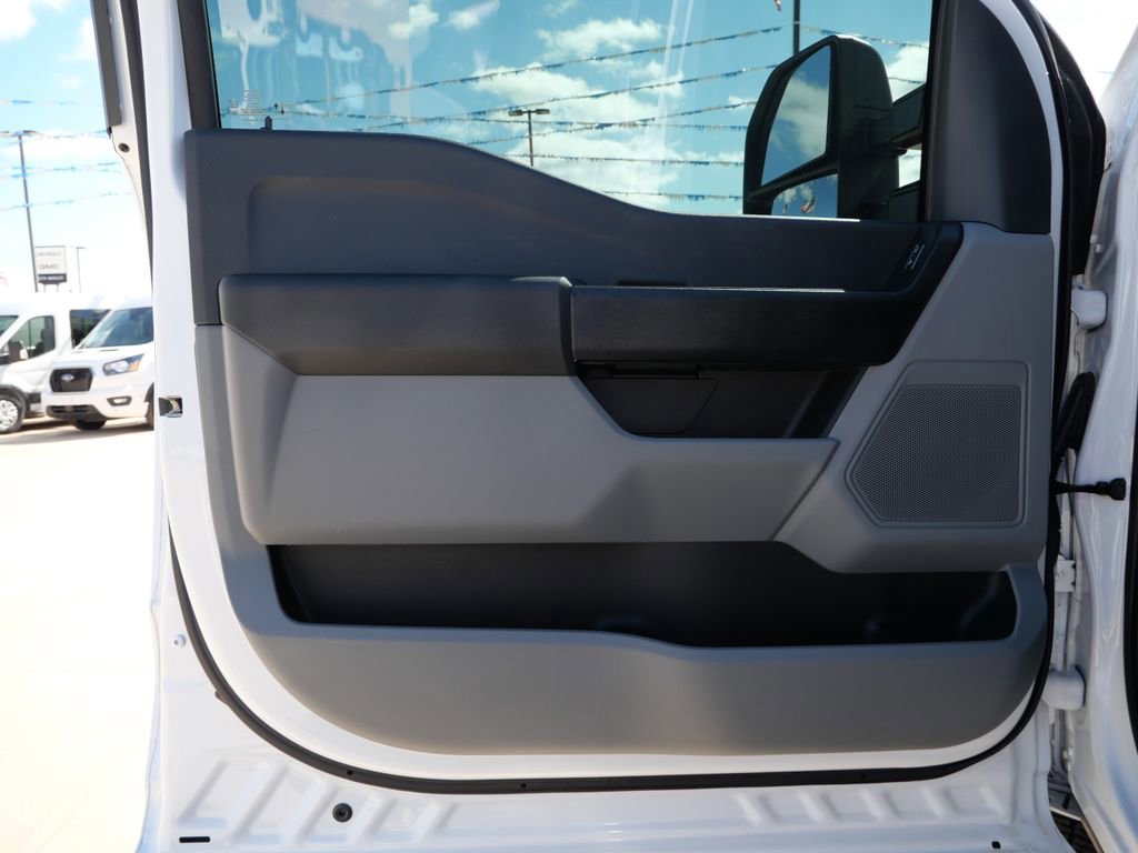 Certified 2025 Ford F250 XL w/ XL Driver Assist Package image 13