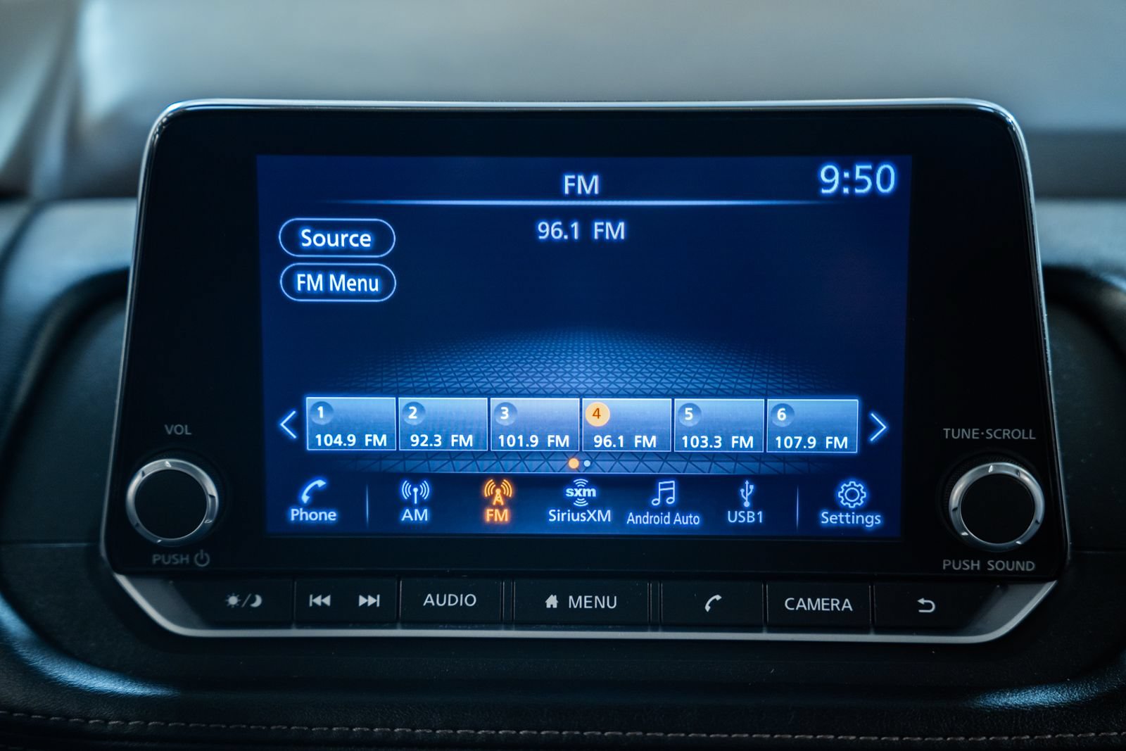 Used 2023 Nissan Rogue SV AWD/4WD image 25