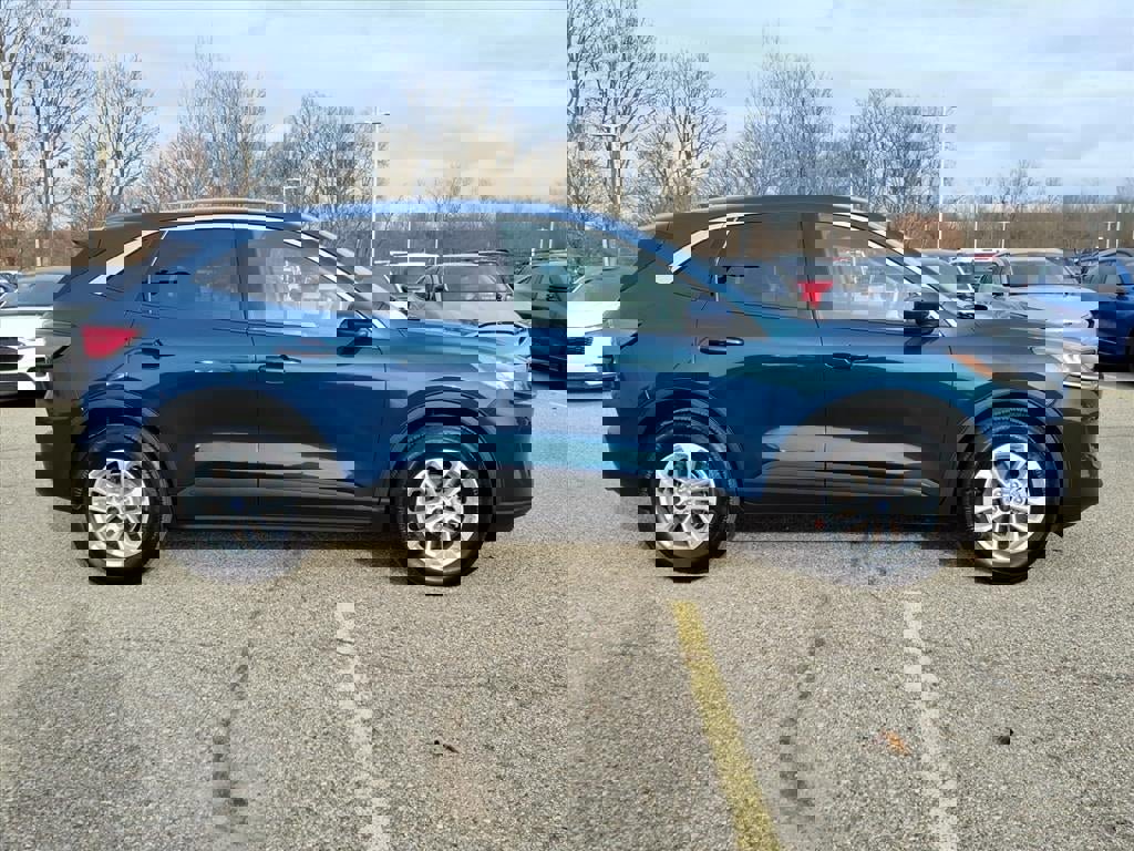 Certified 2020 Ford Escape SE image 6