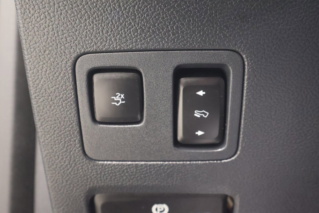 Certified 2022 Ford F250 Platinum w/ FX4 Off-Road Package image 33