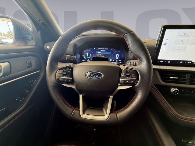 Certified 2025 Ford Explorer ST-Line image 13