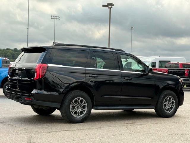 Certified 2025 Ford Expedition Active AWD/4WD image 35