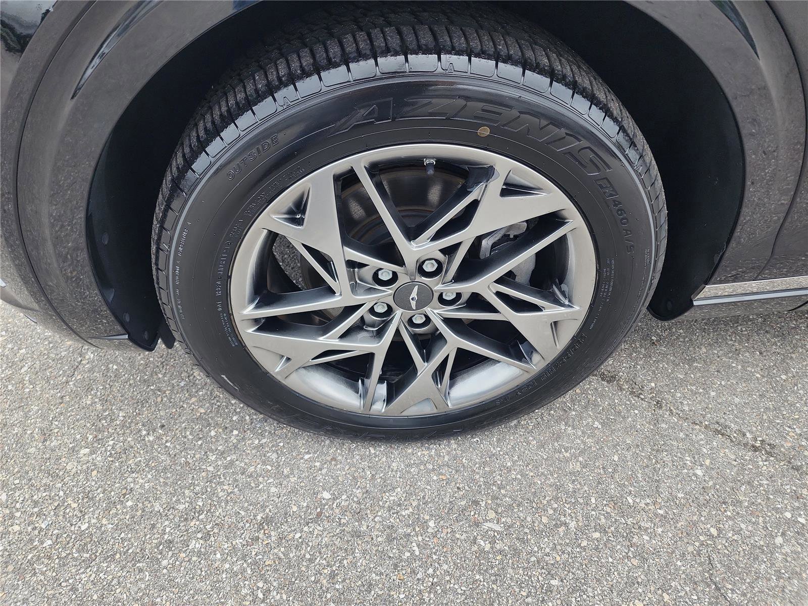 Used 2022 Genesis GV70 2.5T w/ Advanced Package image 9