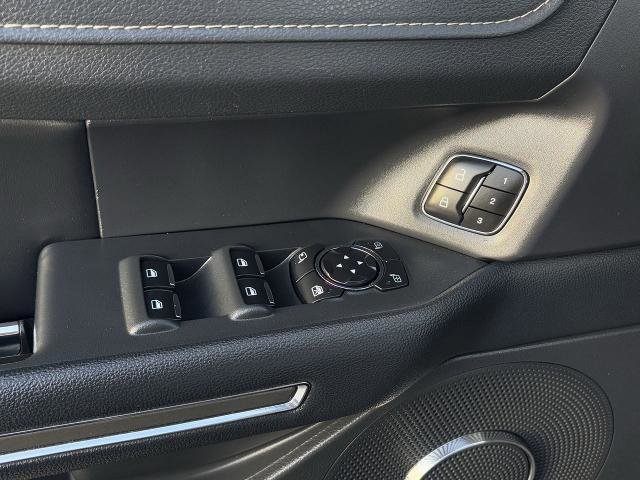 Certified 2024 Ford Expedition XLT image 24