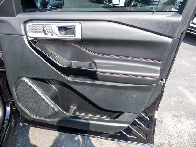 Certified 2023 Ford Explorer ST-Line w/ Class IV Trailer Tow Package image 28