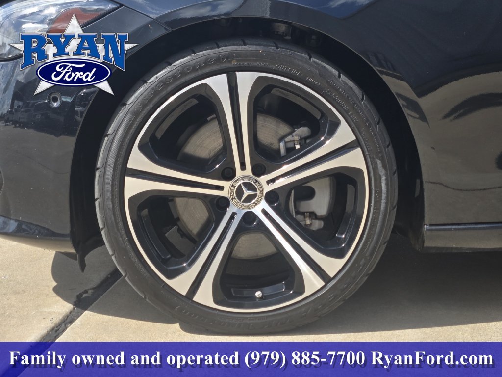 Used 2023 Mercedes-Benz C 300 Sedan w/ Exclusive Trim Package image 7