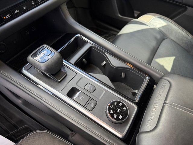 Used 2022 Nissan Pathfinder SL w/ SL Premium Package image 15