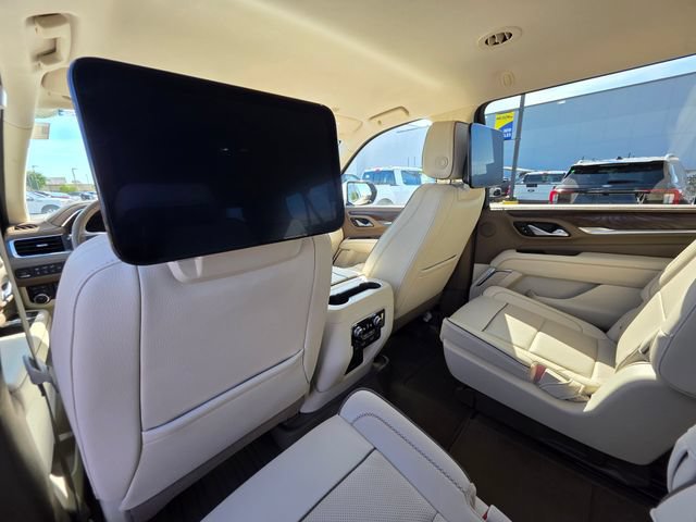 Used 2023 GMC Yukon XL Denali w/ Advanced Technology Package AWD/4WD image 15
