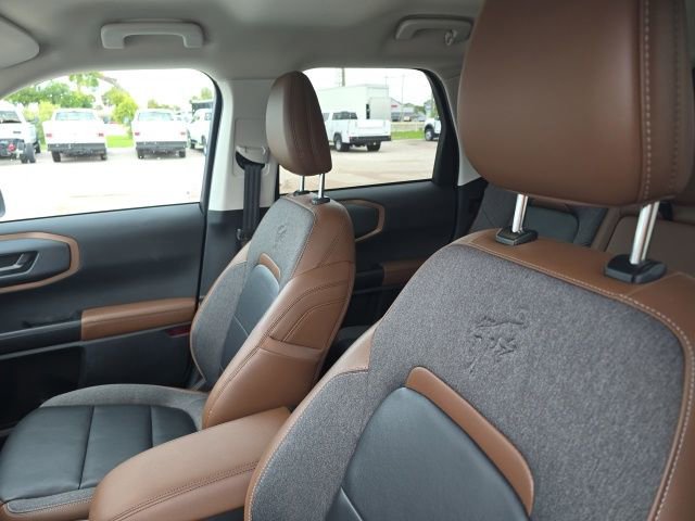 Certified 2023 Ford Bronco Sport Outer Banks w/ Tech Package AWD/4WD image 7