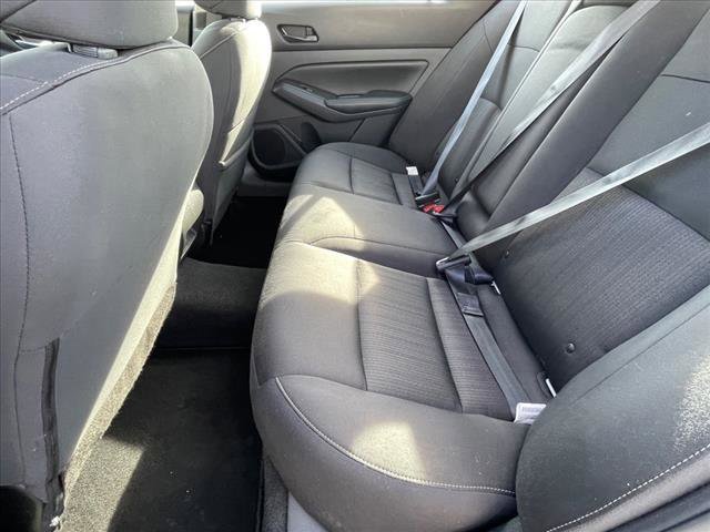 Used 2024 Nissan Altima 2.5 SV image 13