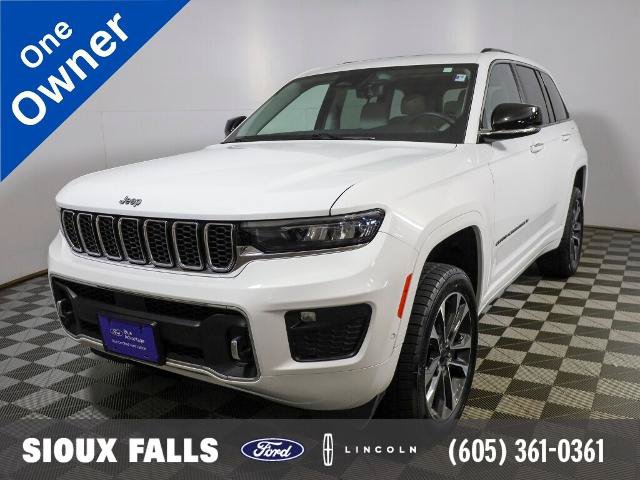 Used 2022 Jeep Grand Cherokee Overland w/ Luxury Tech Group IV AWD/4WD image 1