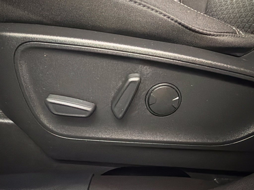 Certified 2023 Ford Escape Active AWD/4WD image 26