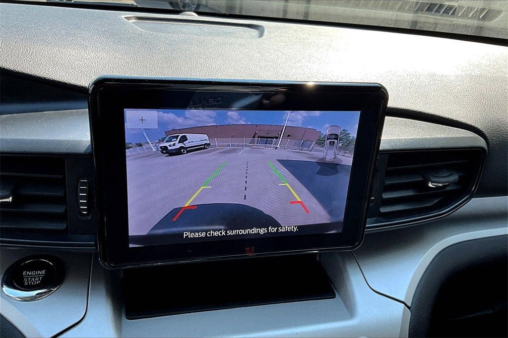 Certified 2023 Ford Explorer XLT w/ Class IV Trailer Tow Package image 20