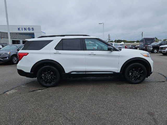 Certified 2023 Ford Explorer XLT w/ Equipment Group 202A AWD/4WD image 6