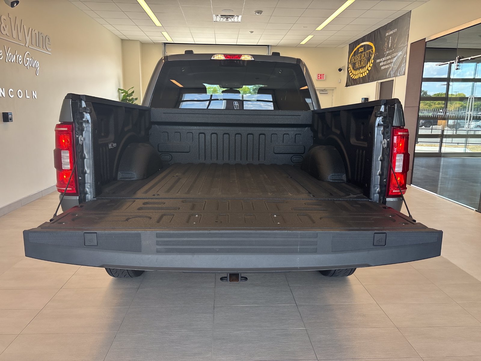 Certified 2023 Ford F150 XLT AWD/4WD image 10