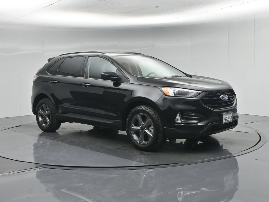 Certified 2024 Ford Edge SEL w/ Sport Appearance Package AWD/4WD image 23