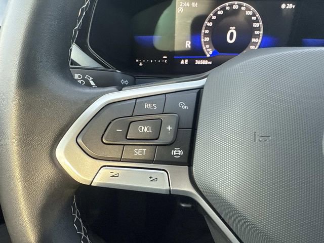 Used 2022 Volkswagen Taos SE image 35