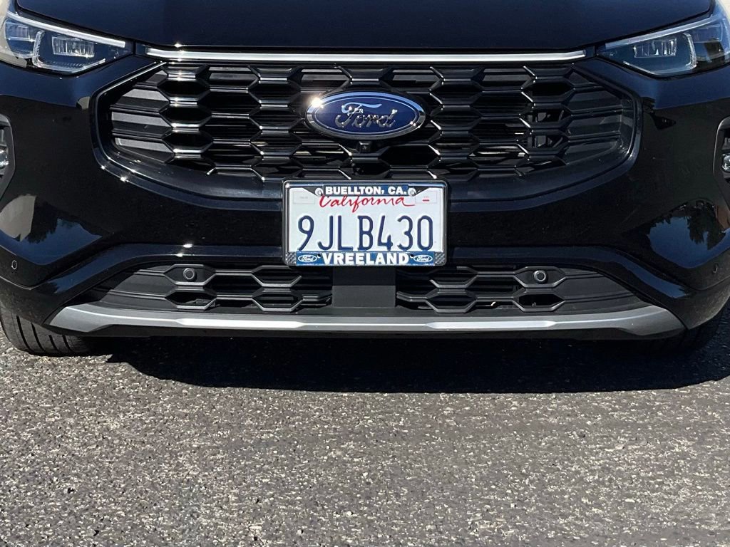 Certified 2024 Ford Escape ST-Line Elite w/ Premium Technology Package image 29