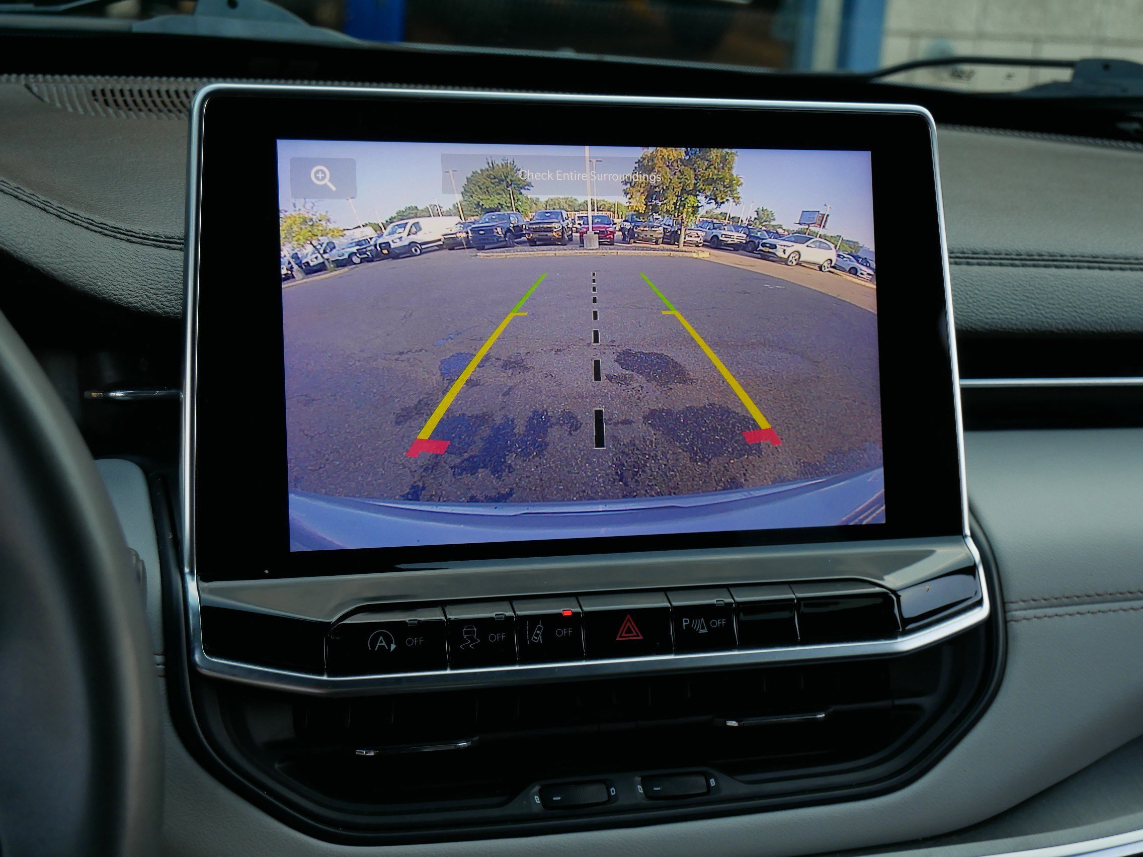 Used 2023 Jeep Compass Limited image 29