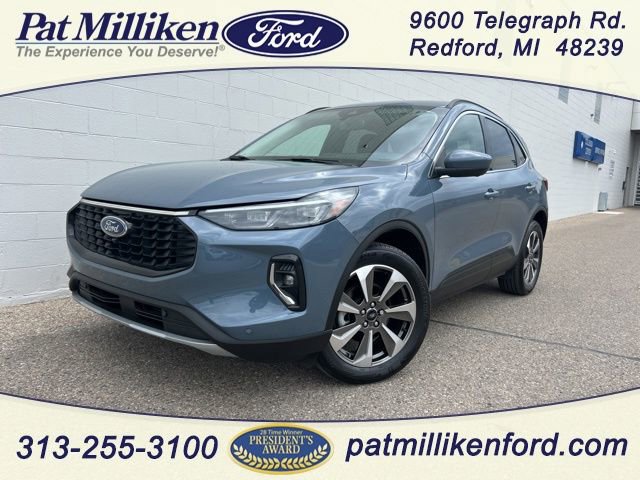 Certified 2023 Ford Escape Platinum AWD/4WD image 1