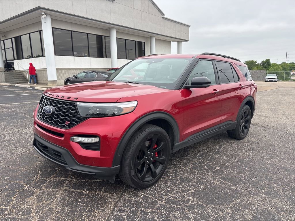 Certified 2022 Ford Explorer ST w/ Equipment Group 401A AWD/4WD image 3