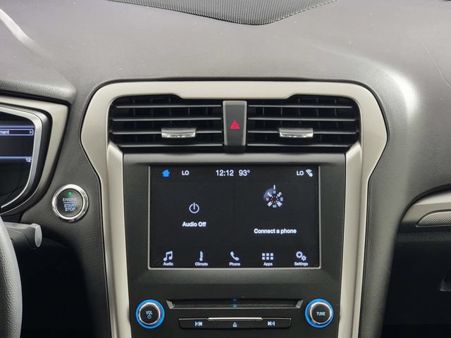 Certified 2017 Ford Fusion SE w/ Fusion SE Technology Package FWD image 23